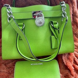 MICHAEL KORS COLLECTION